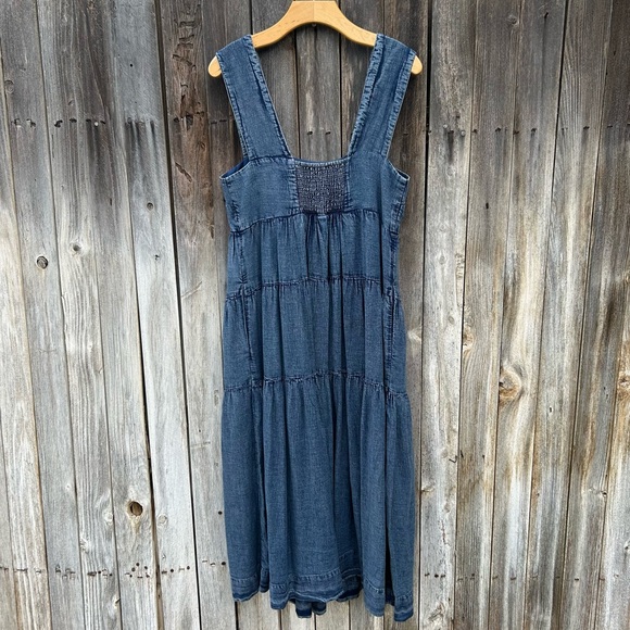 Anthropologie Helena Square Neck Tiered Midi Dress Smocked Denim Blue M - Picture 11 of 15